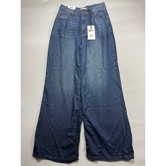 NWT OAT New York Women's Mid Rise Wide Leg Palazzo Jeans - Size 6/28 (27x30) - Picture 1 of 6